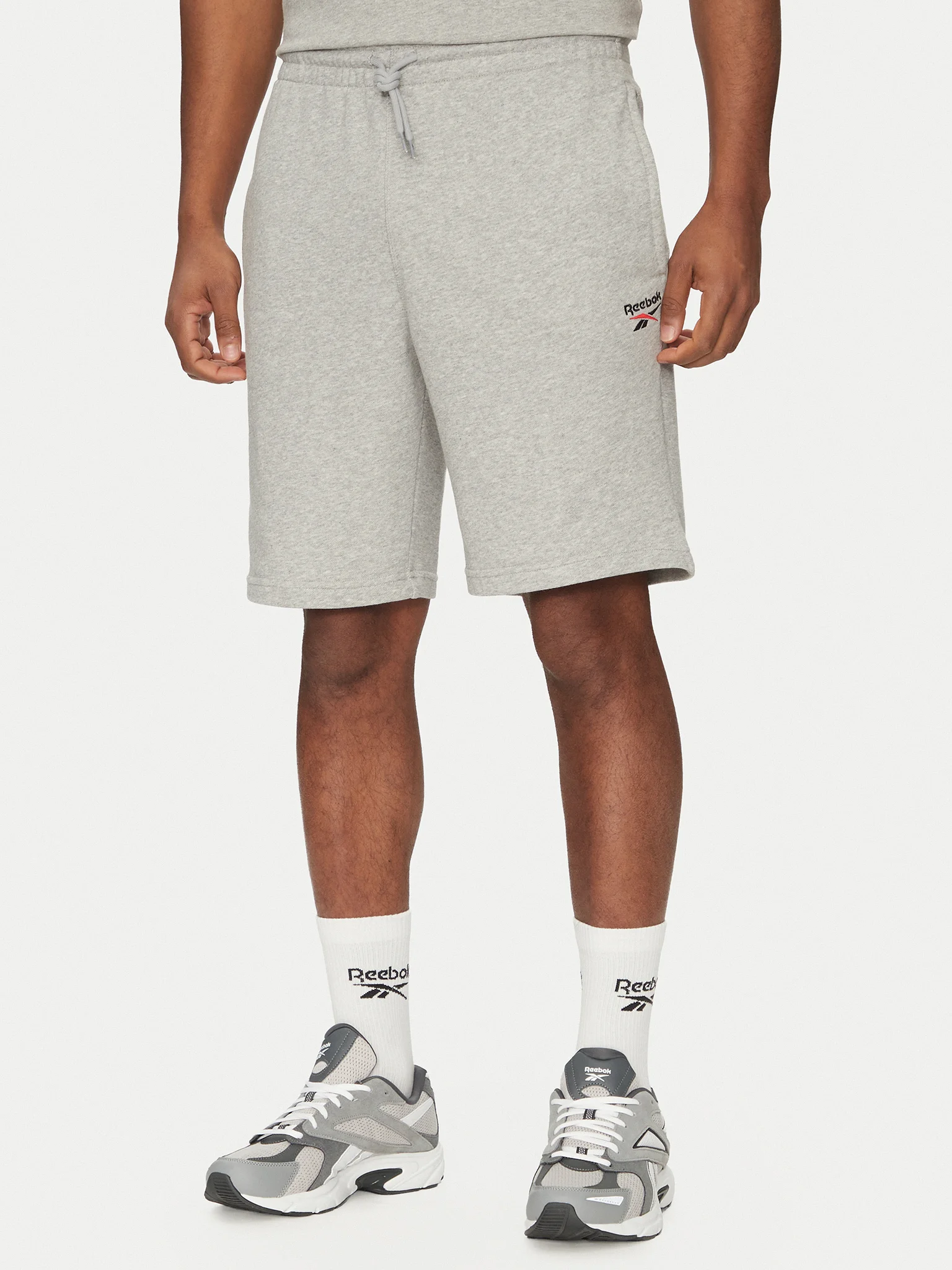100221793_A Reebok Identity Small Logo Ft Short – Image 1